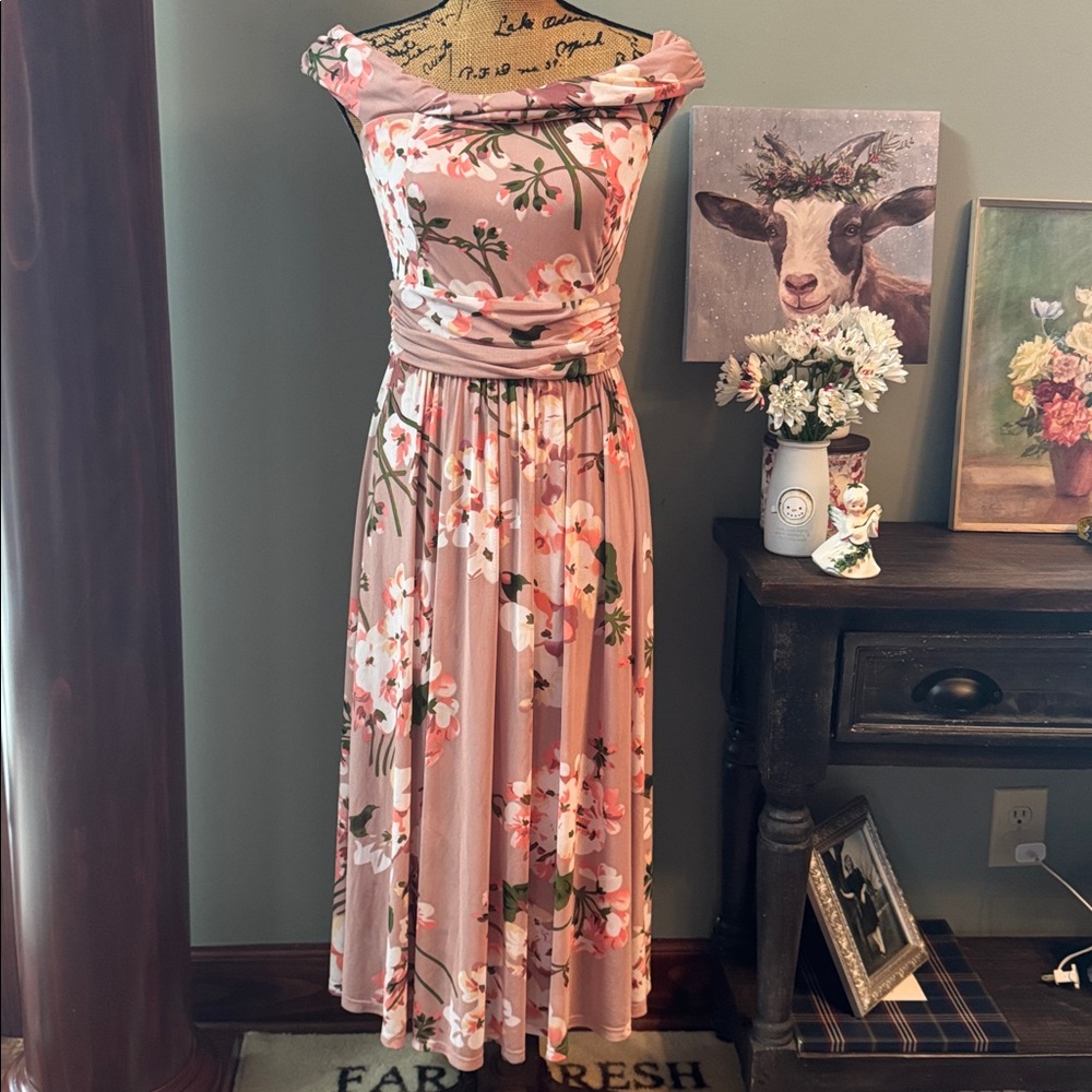 Jolie Moi Pink Floral Maxi Dress. Size 8. Measurements below.